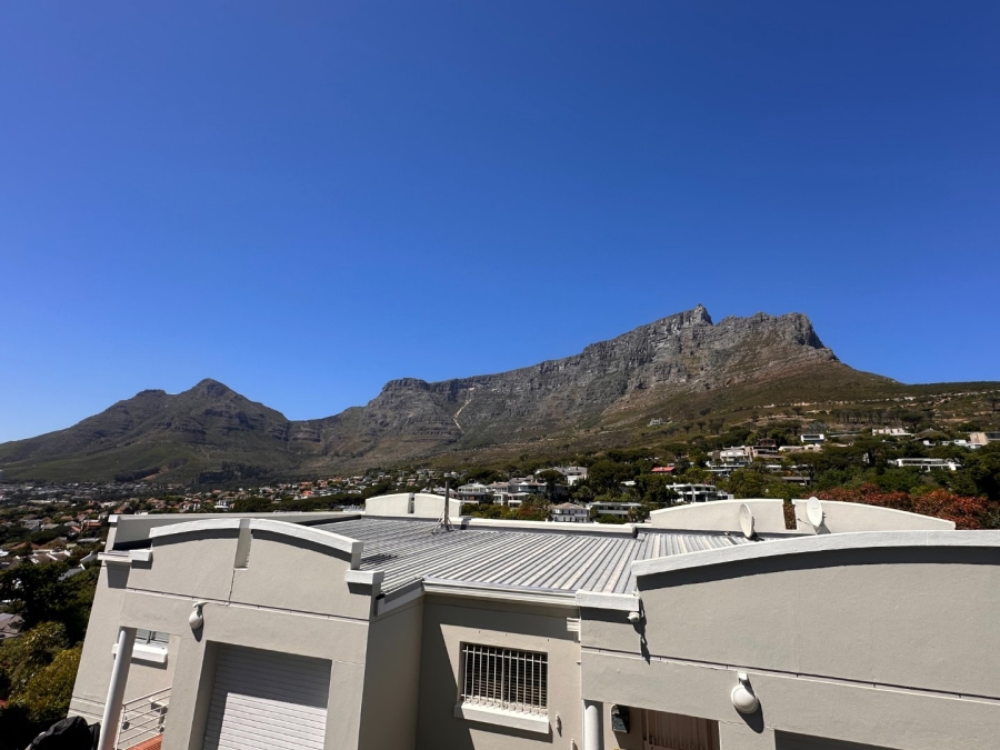 To Let 3 Bedroom Property for Rent in Higgovale Western Cape